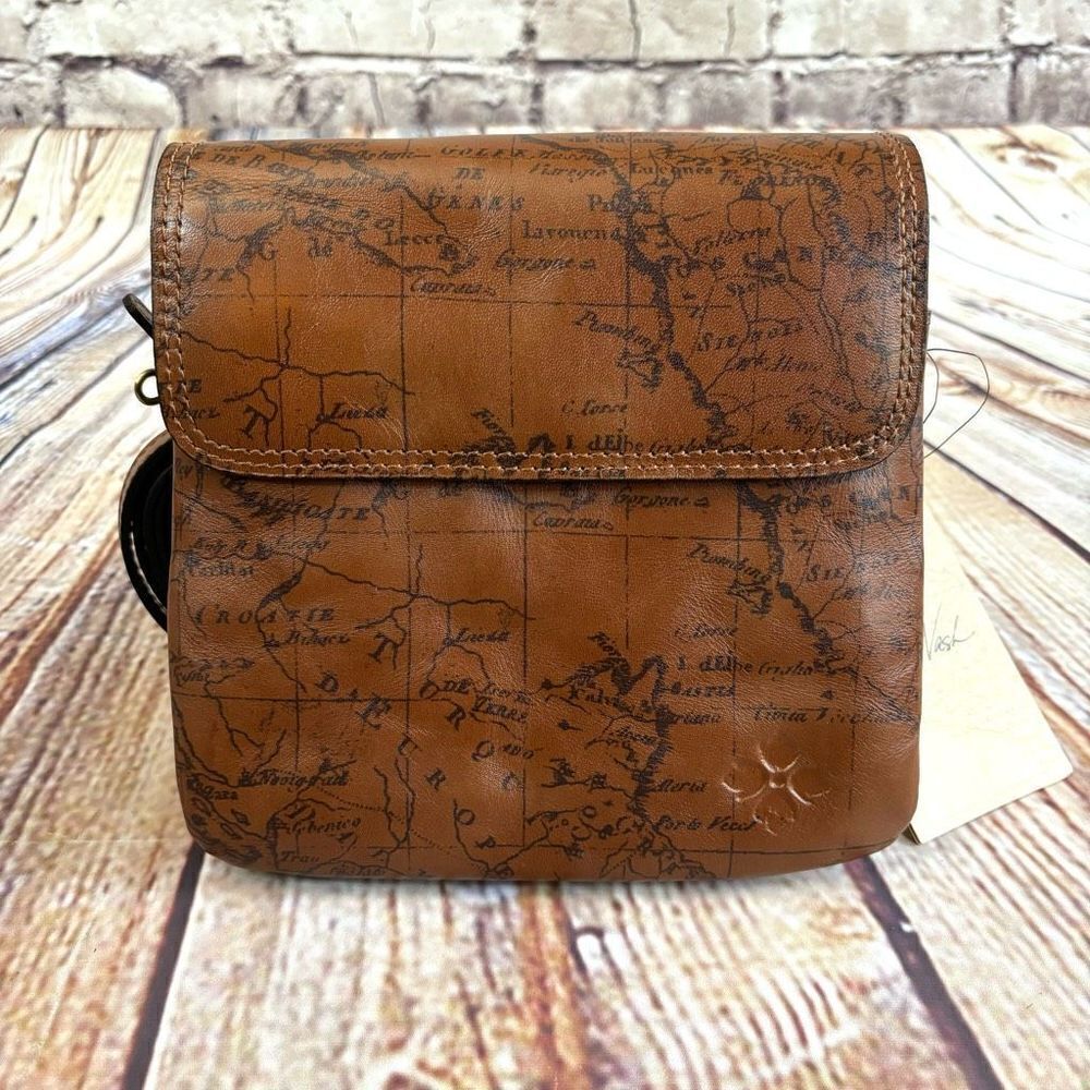 Patricia Nash Sigmaprint Balluri Riot Rust Crossbody Map Purse Bag NWT Adjust
